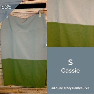 NWT LuLaRoe Small Cassie skirt